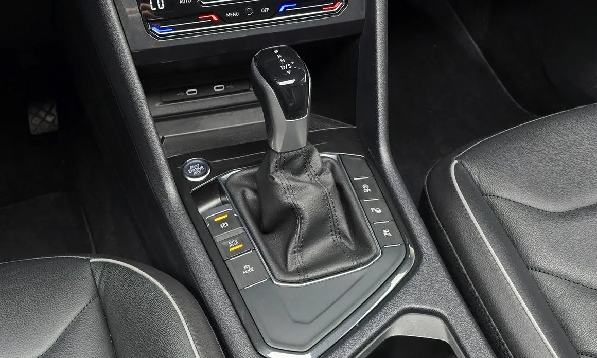 Volkswagen Tiguan 2022 из KR, фото 8