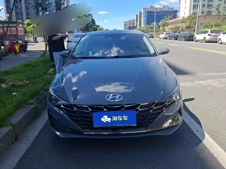 Hyundai Elantra — фото 10