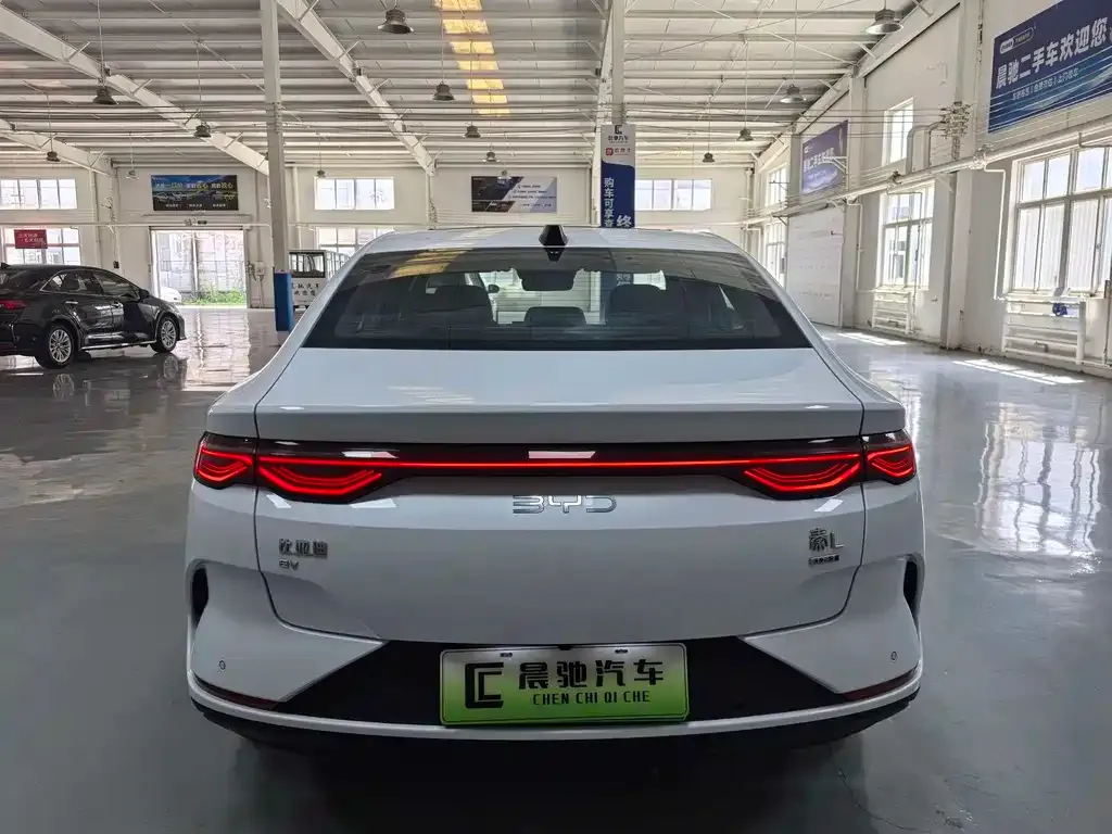 BYD Qin L — фото 7