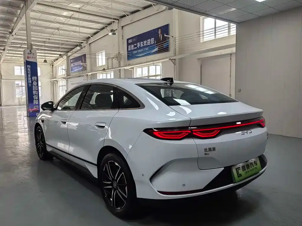 BYD Qin L — фото 3