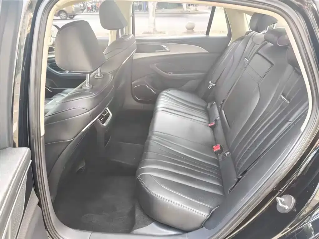 Hongqi H5 2024 из CN, фото 6
