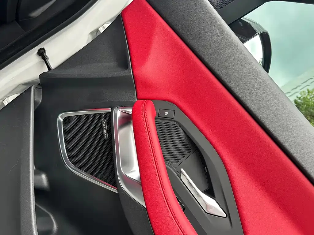 Jaguar E-PACE 2025 из CN, фото 6