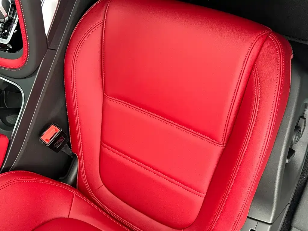Jaguar E-PACE 2025 из CN, фото 3