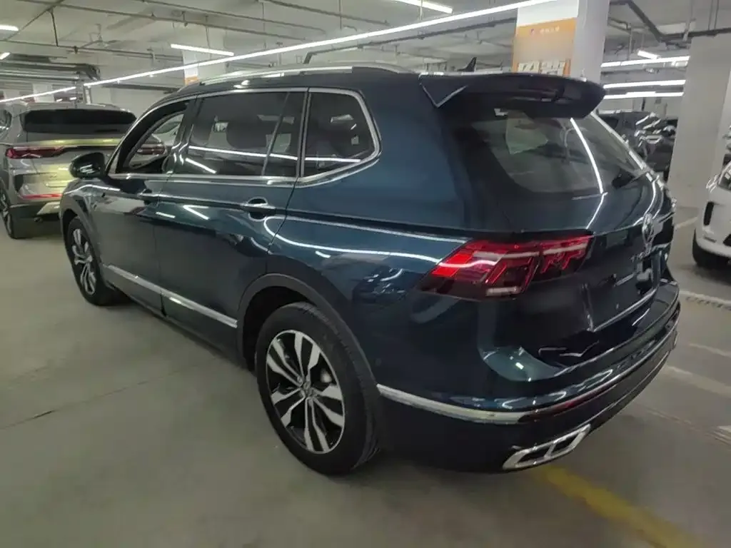 Volkswagen Tiguan L — фото 5
