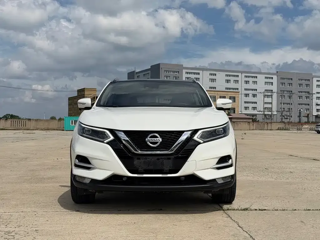 Nissan Qashqai — фото 2