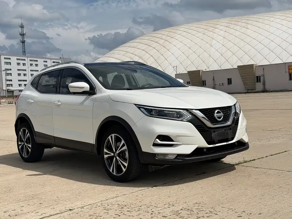 Nissan Qashqai — фото 8