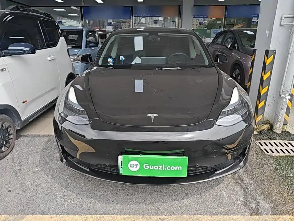 Tesla Model 3 — фото 5