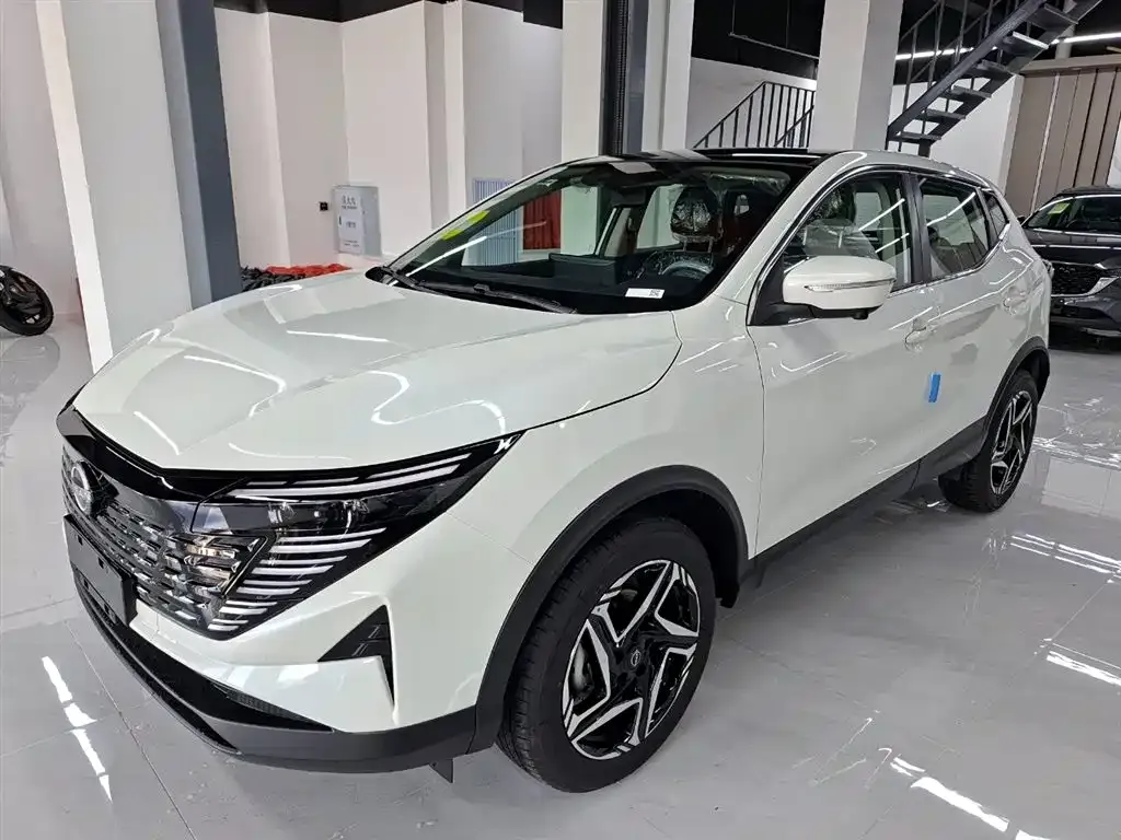 Nissan Qashqai — фото 1