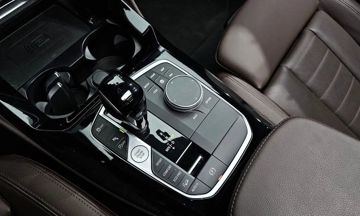 BMW X4 2023 из KR, фото 8