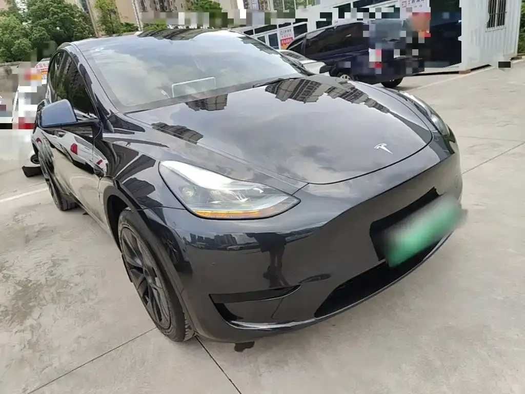 Tesla Model Y — фото 6