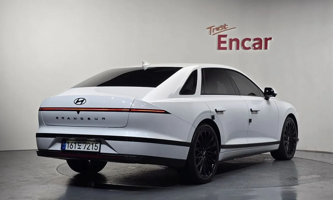 Hyundai Grandeur 2023 из KR, фото 3
