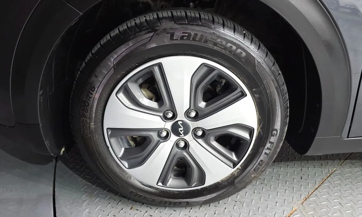 Kia Niro 2022 из KR, фото 9