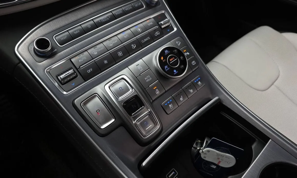 Hyundai Santafe — фото 9
