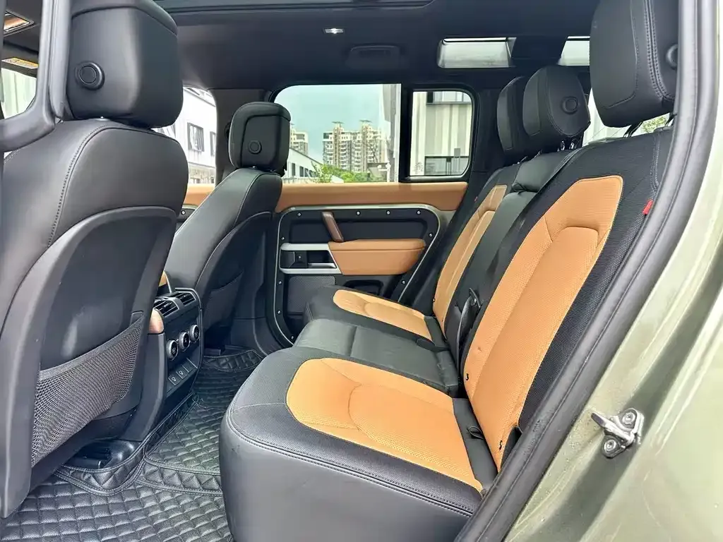 Land Rover Defender — фото 5