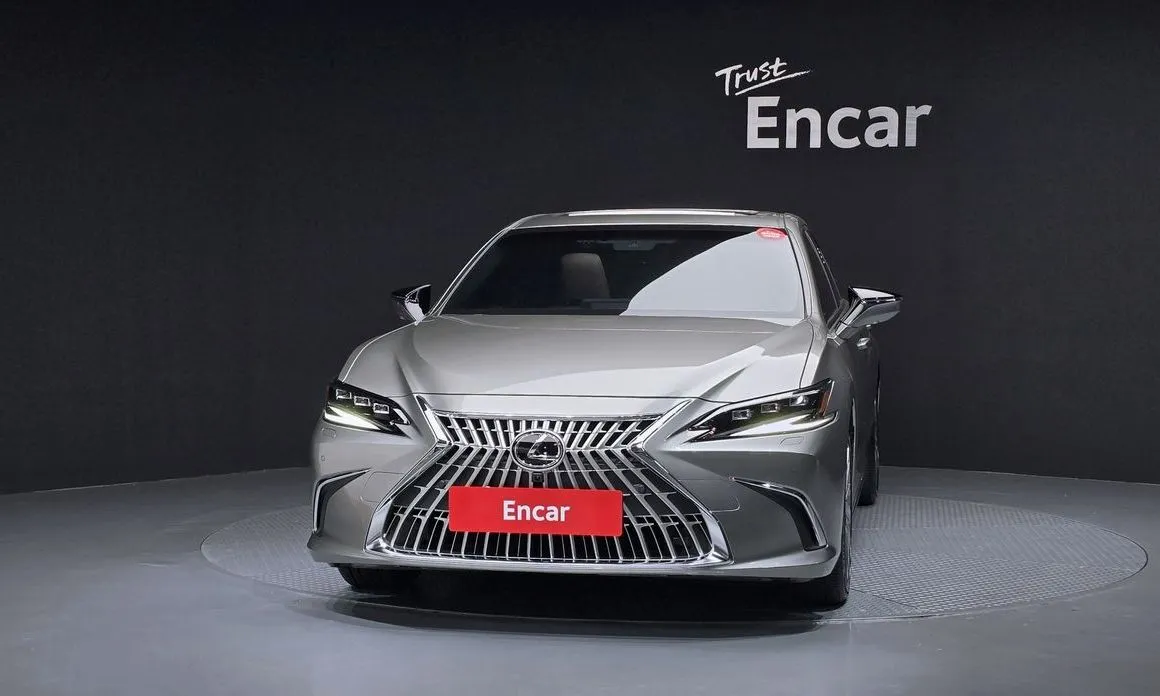Lexus ES 2026 из KR, фото 2