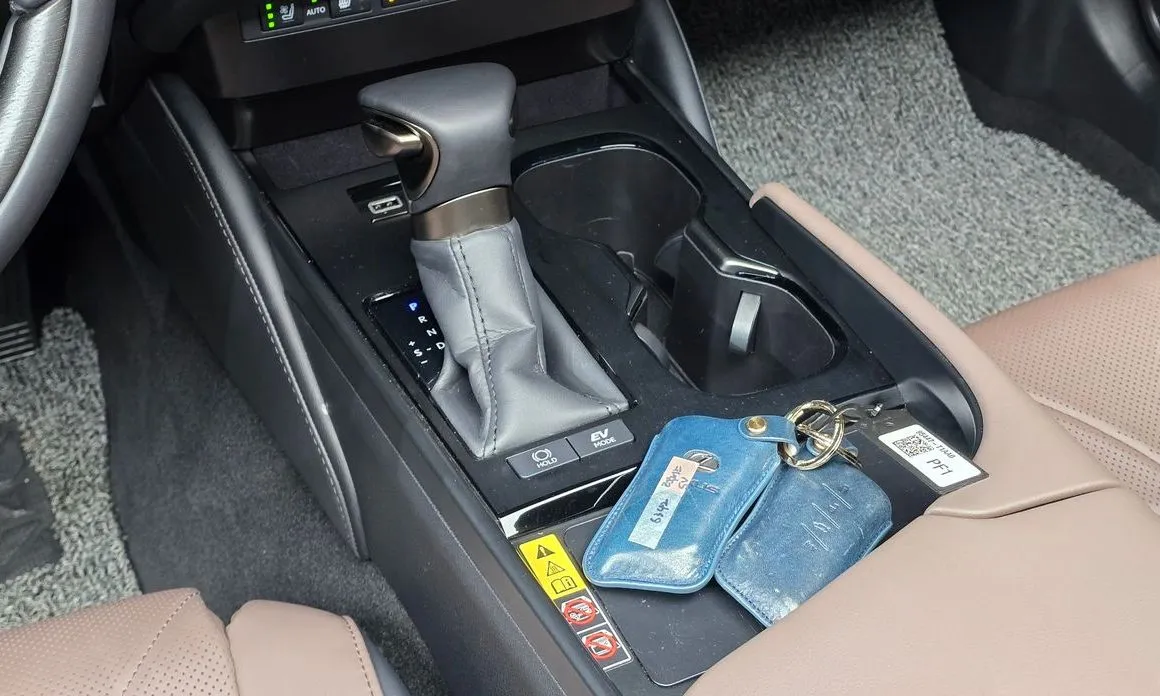 Lexus ES 2026 из KR, фото 10