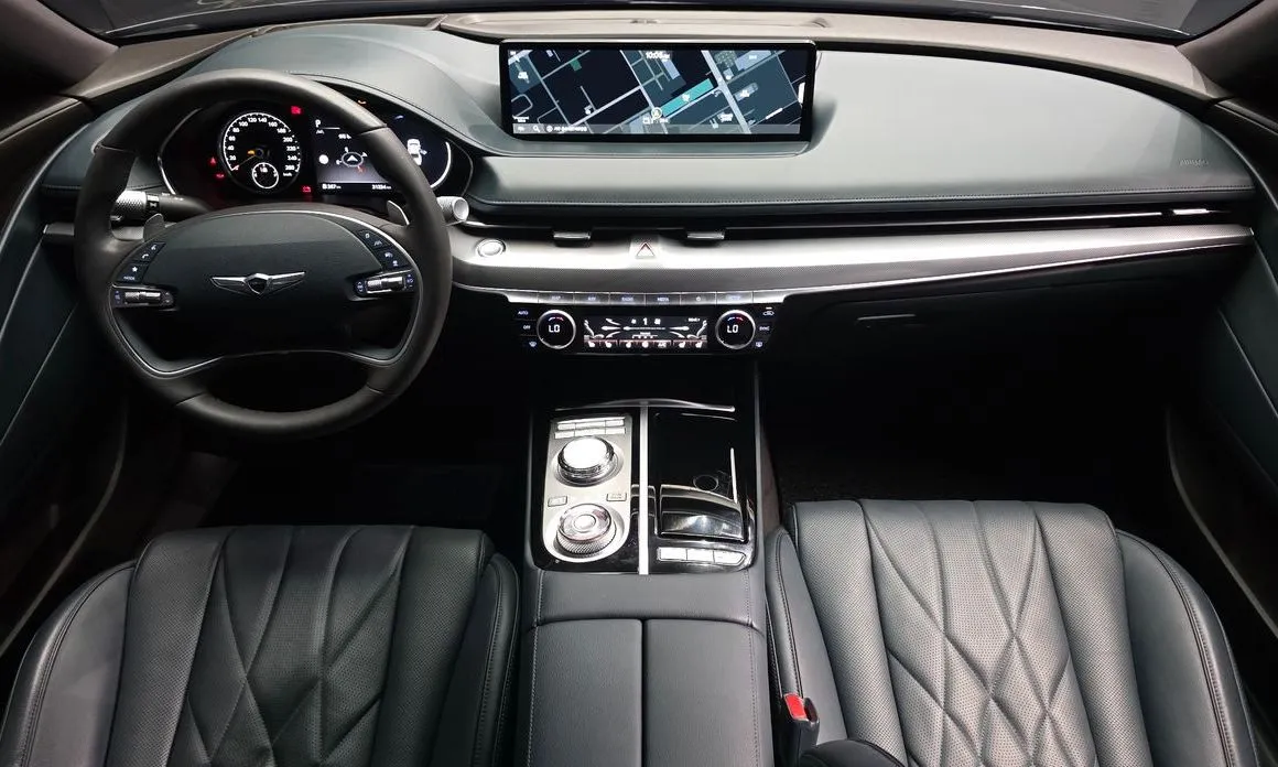 Genesis G80 — фото 9