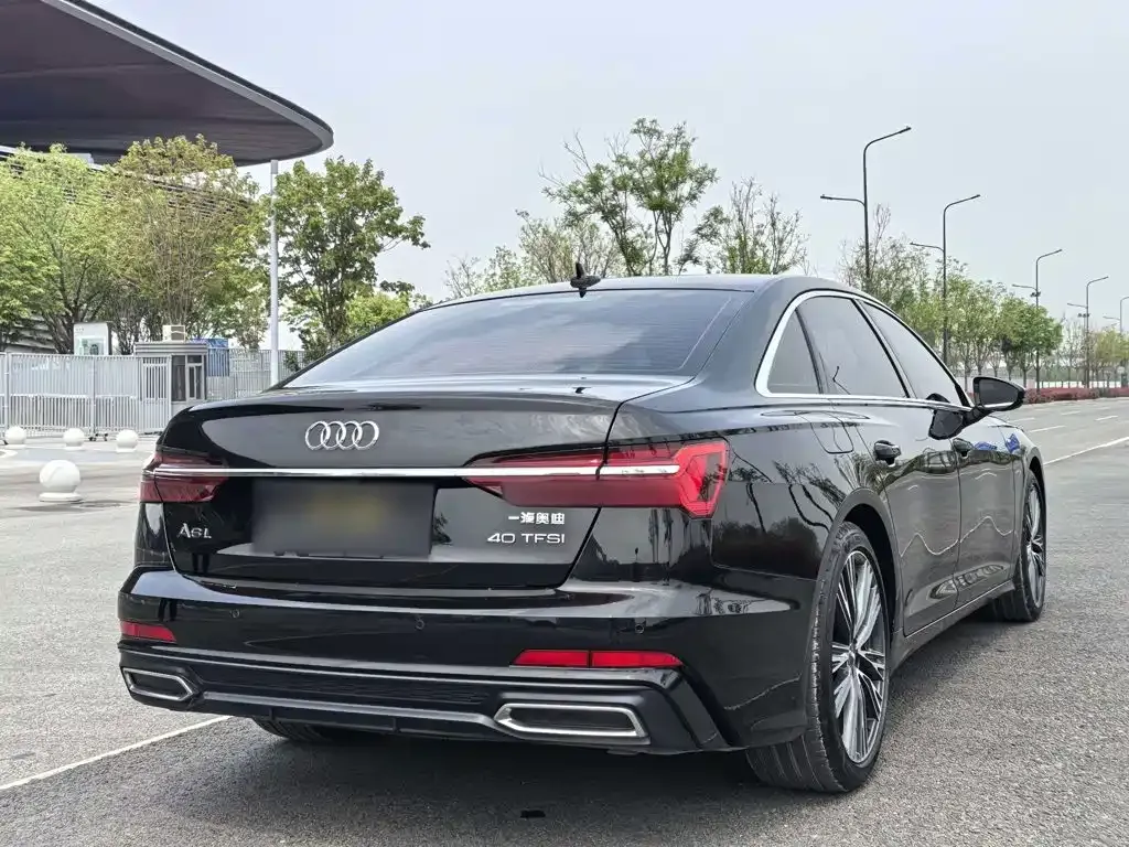 Audi A6L — фото 10