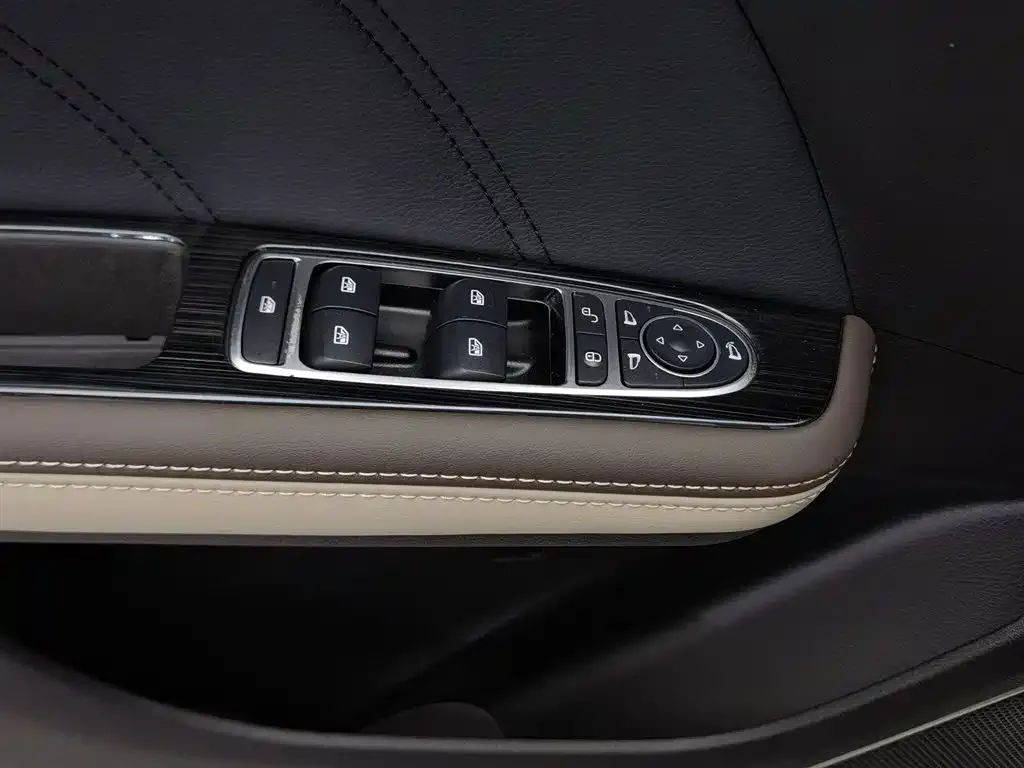BYD MAX New Energy 2022 из CN, фото 6