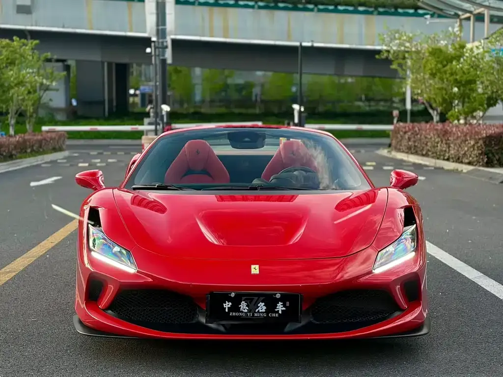 Ferrari F8 — фото 7
