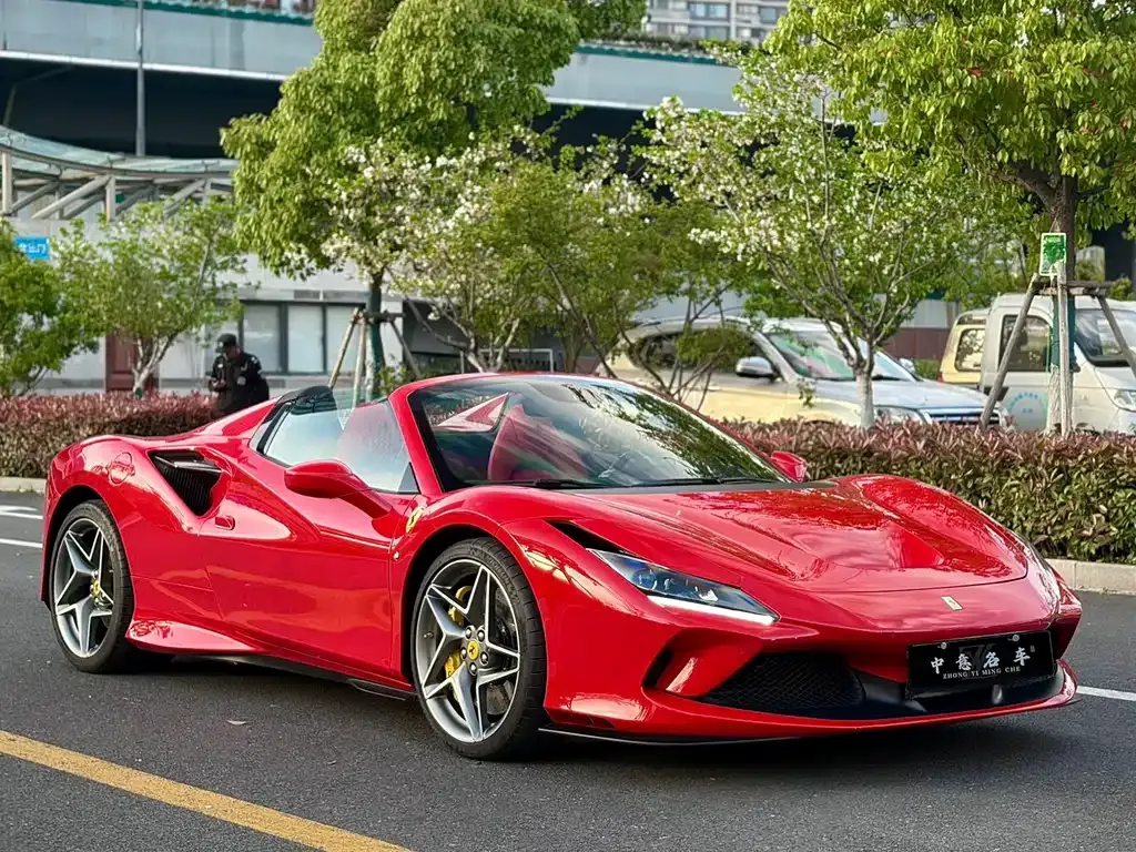 Ferrari F8 — фото 10