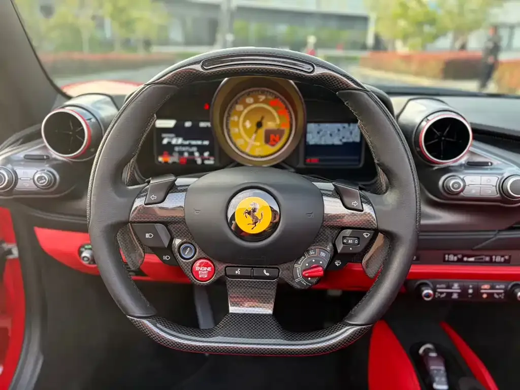 Ferrari F8 — фото 2