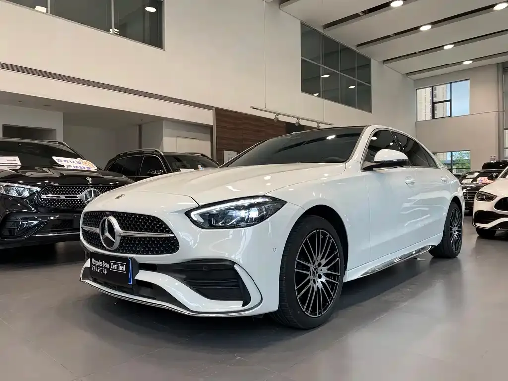 Mercedes-Benz C-Class — фото 1