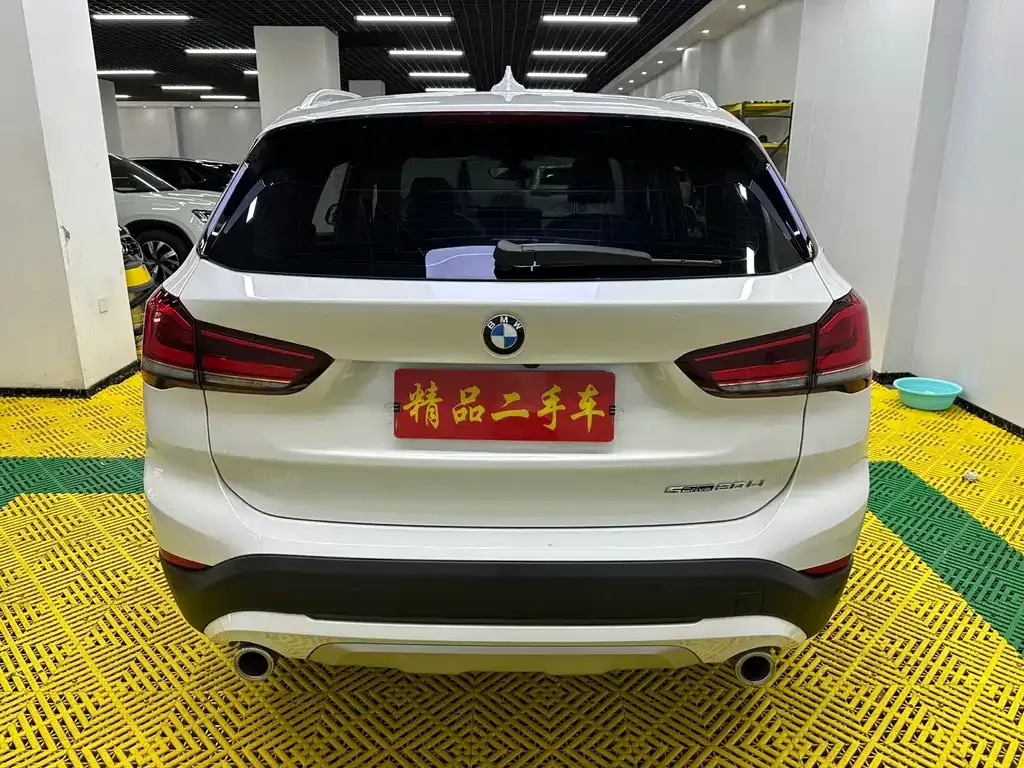 BMW X1 — фото 10