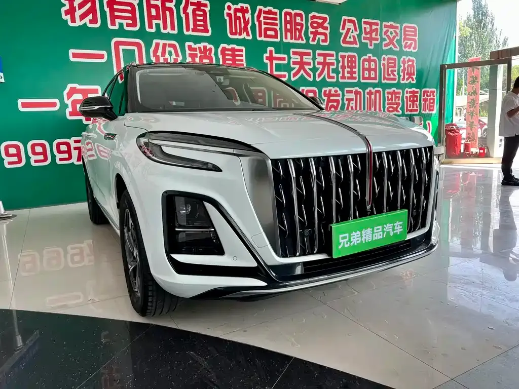 Hongqi HS3 — фото 7