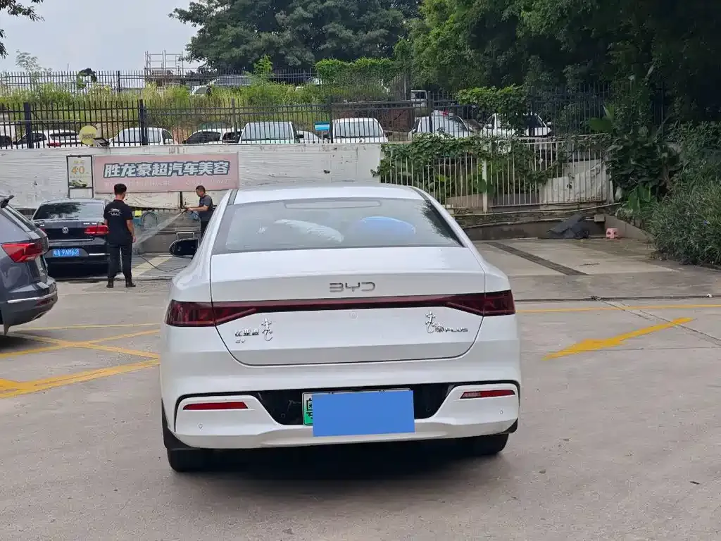 BYD Qin PLUS — фото 10
