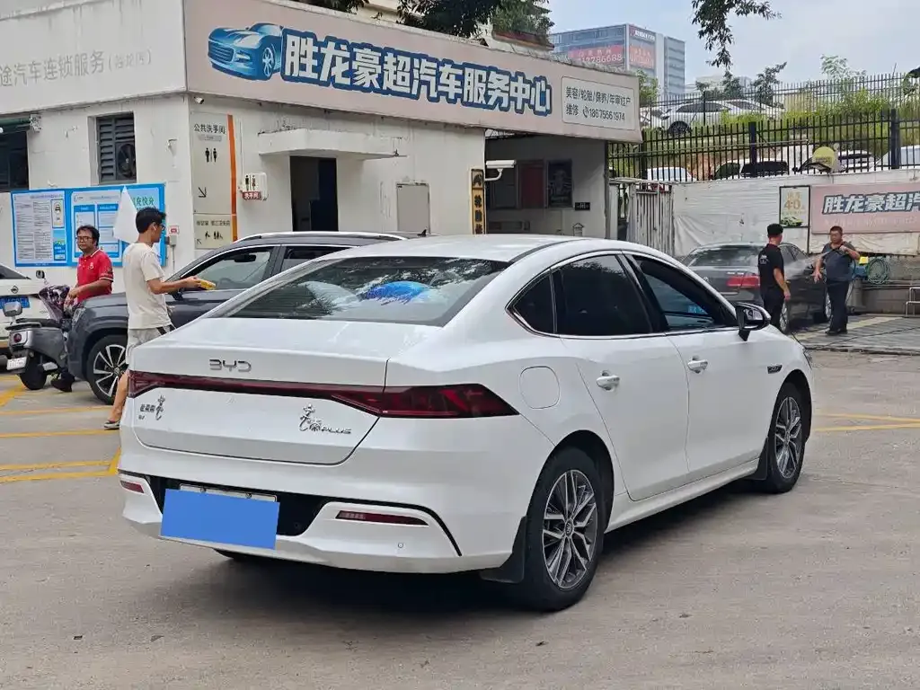 BYD Qin PLUS — фото 4