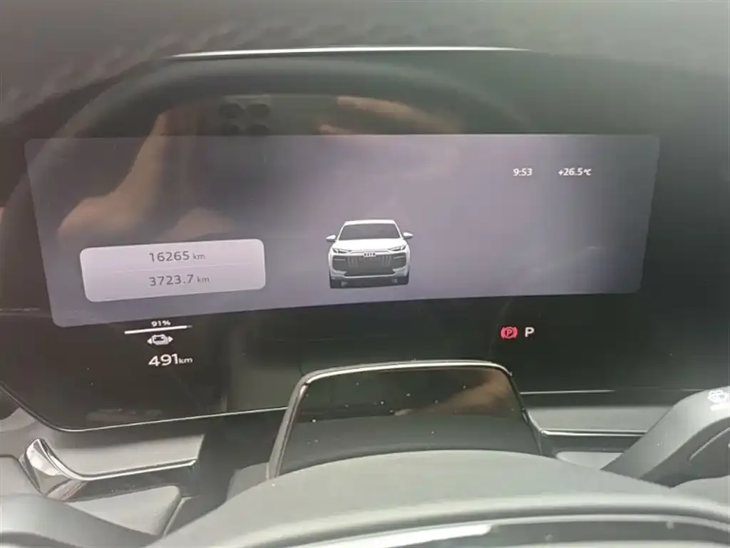 Audi Q6L e-tron — фото 2