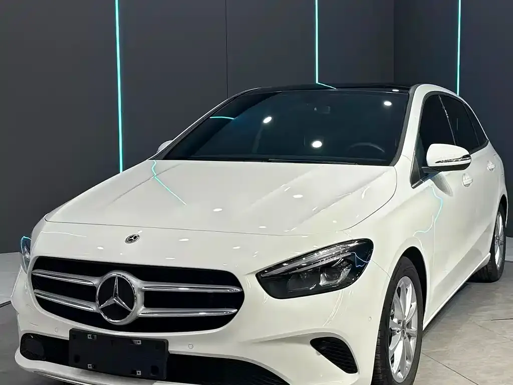 Mercedes-Benz B-Class — фото 1