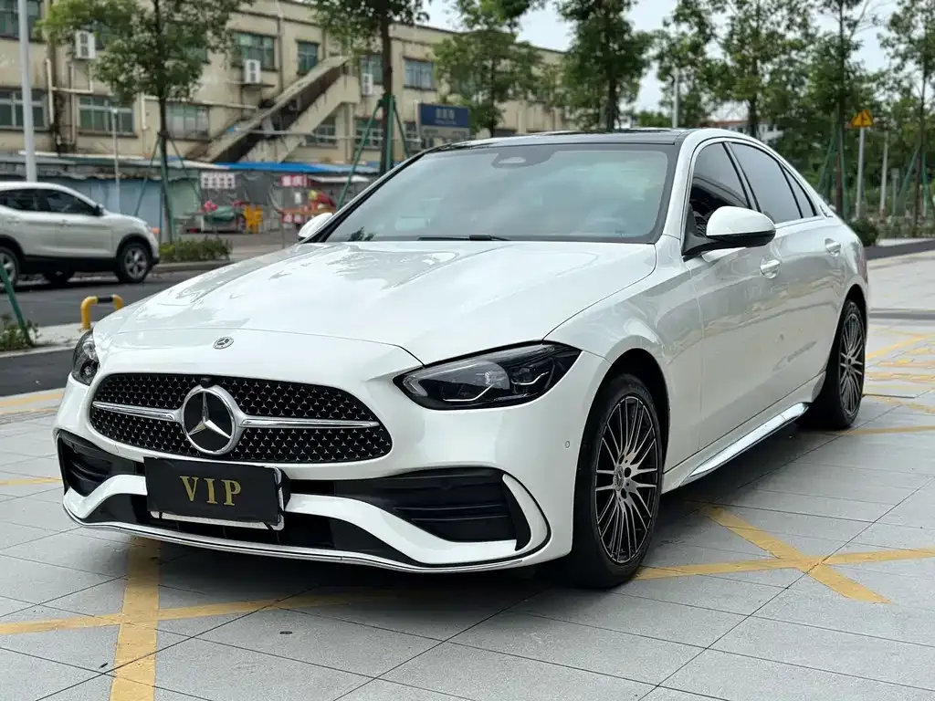 Mercedes-Benz C-Class — фото 1