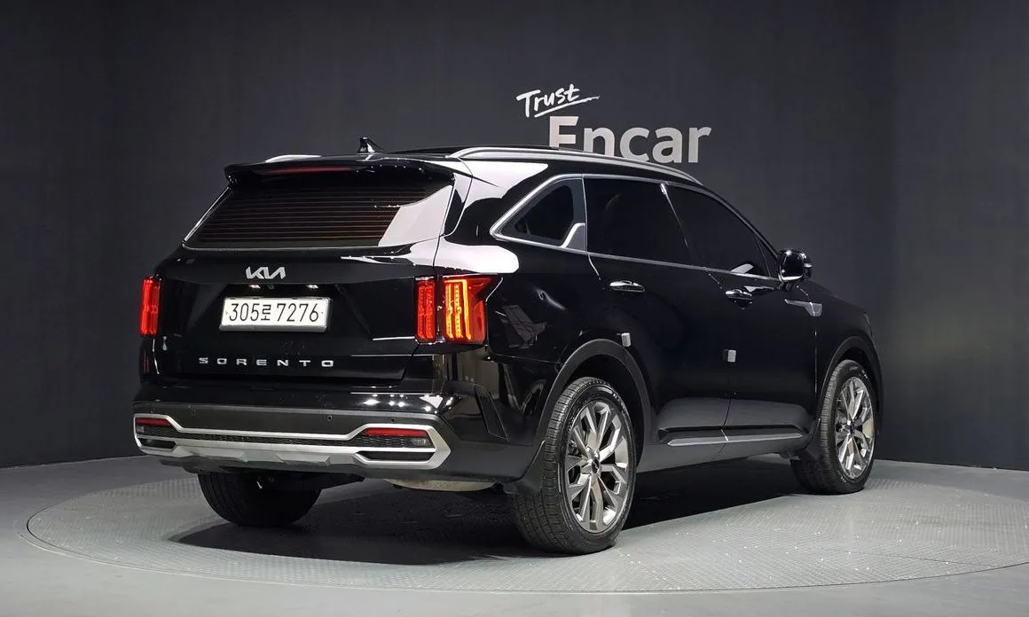 Kia Sorento — фото 8