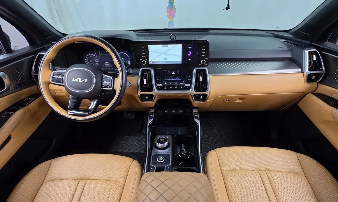 Kia Sorento — фото 7