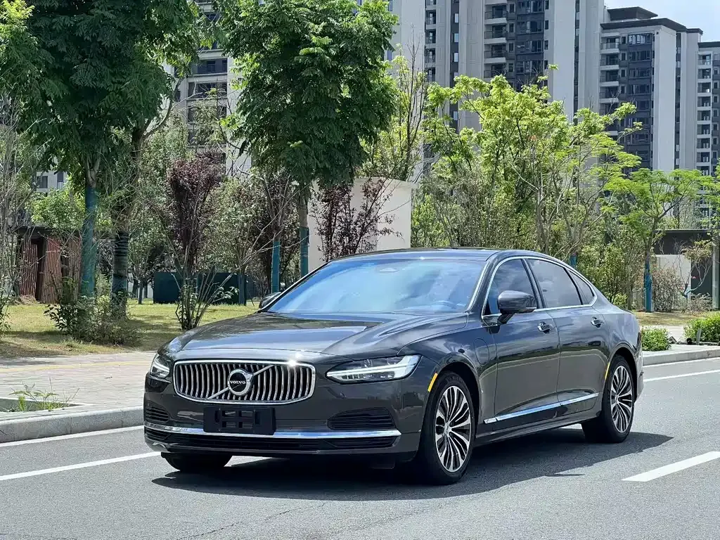 Volvo S90 PHEV — фото 1