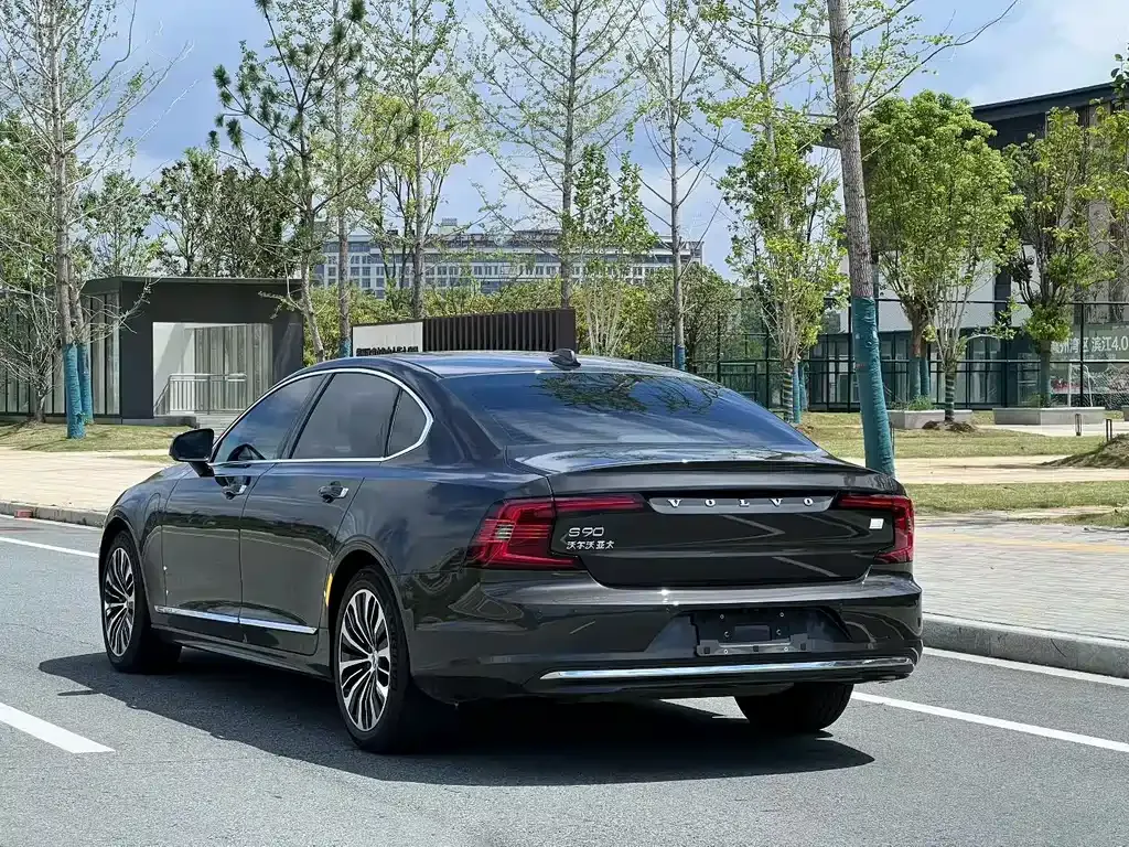 Volvo S90 PHEV — фото 7