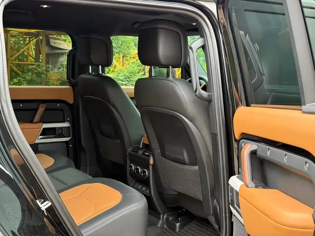 Land Rover Defender — фото 3