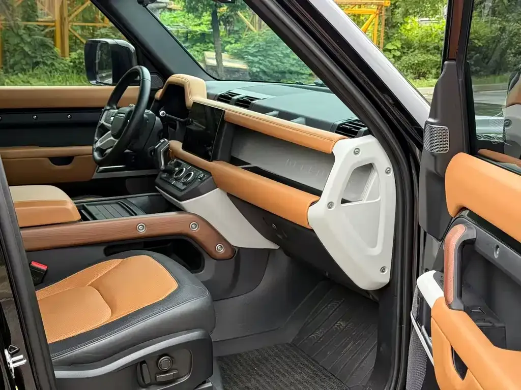 Land Rover Defender — фото 4