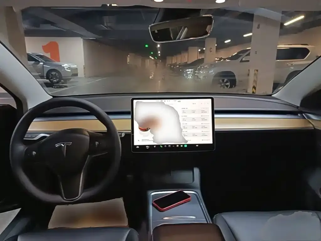 Tesla Model 3 — фото 3