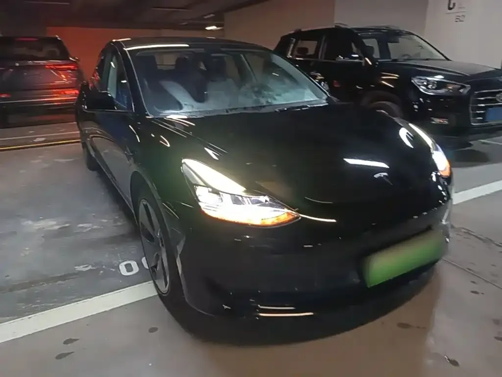 Tesla Model 3 — фото 6
