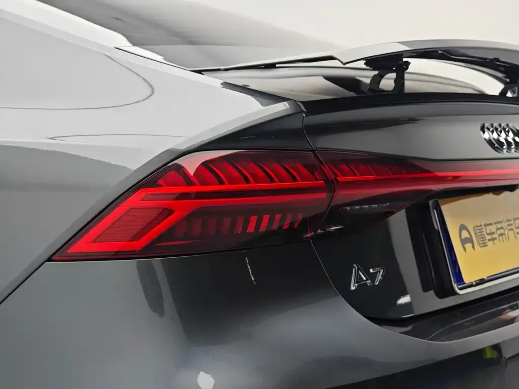 Audi A7 — фото 5
