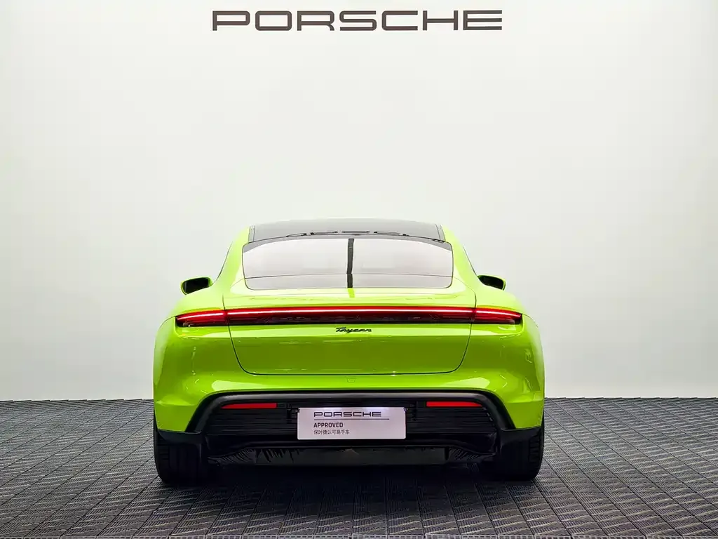 Porsche Taycan — фото 8