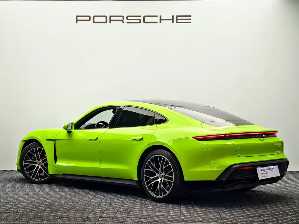 Porsche Taycan — фото 4