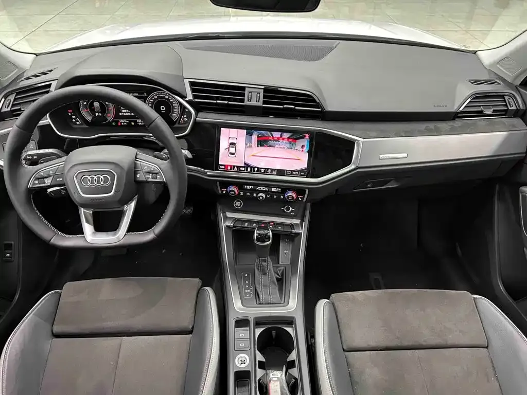 Audi Q3 — фото 2