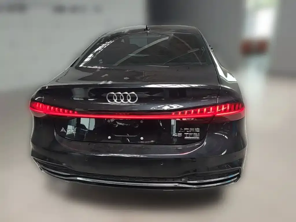 Audi A7L — фото 6