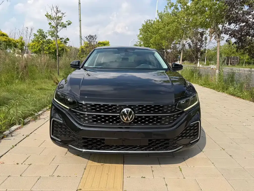 Volkswagen Passat — фото 9