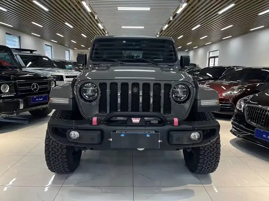 Jeep Wrangler — фото 3