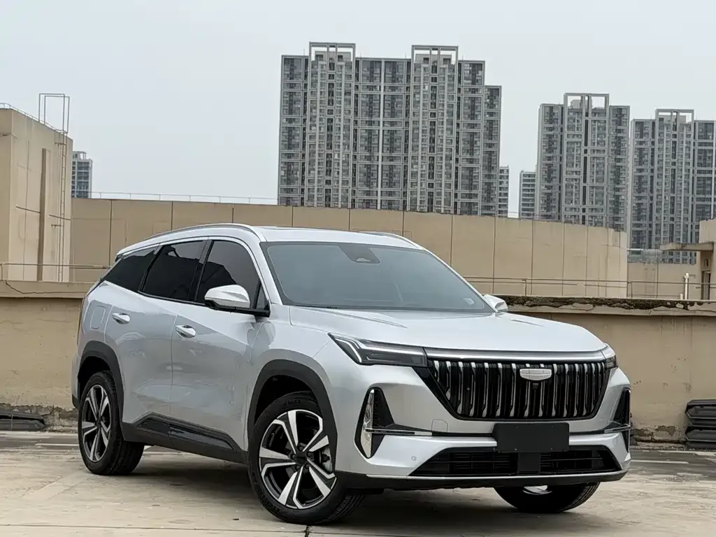 Geely Boyue L — фото 10
